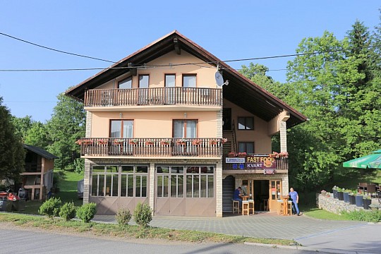 Apartmány a pokoje s parkovištěm  Donje Taborište, Plitvice (2)