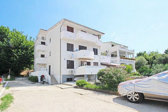 Apartmány s parkovištěm Baška, Krk (2)