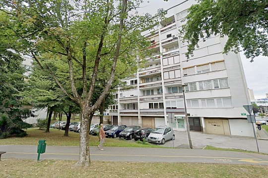 Apartmány s parkovištěm Karlovac (4)