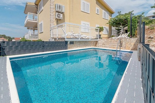 Apartmány s bazénem Trogir