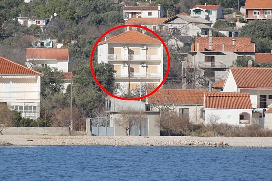 Apartmány s parkovištěm Vinišće, Trogir