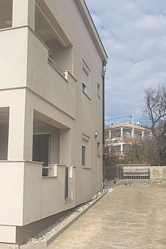 Apartmány s parkovištěm Rovanjska, Paklenica (2)