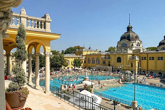 Budapešť a termály vlakem s průvodcem