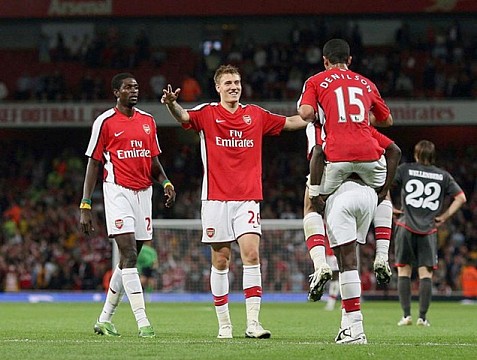 Arsenal Londýn, Premier League, VIP