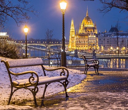 Vánoční Budapešť, vlakem s průvodcem