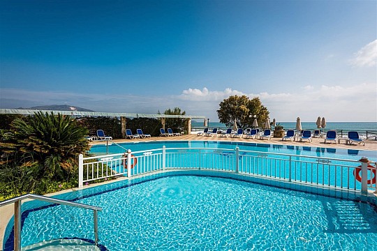 Mediterranean Beach Resort (4)