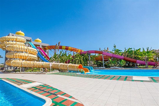 Aladdin Beach Resort (3)