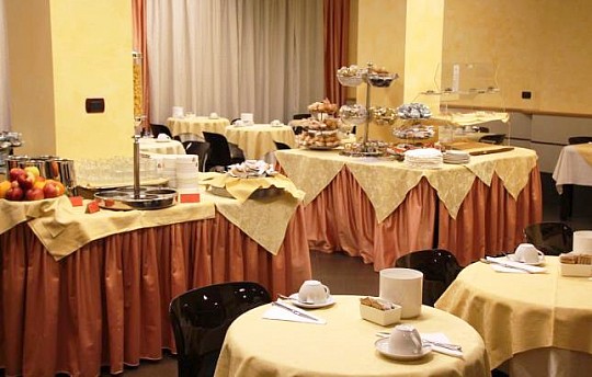SANT' AMBROEUS (2)