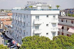 Tropical Hotel