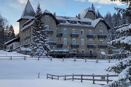 Hotel Castel Latemar (2)