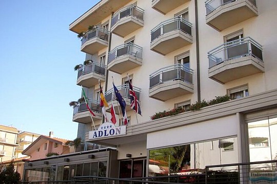 Hotel Adlon (2)