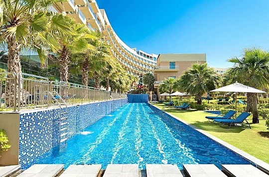 RIXOS THE PALM DUBAI HOTEL & SUITES (2)