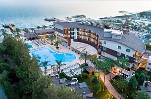 Quattro Beach & Spa Resort Hotel