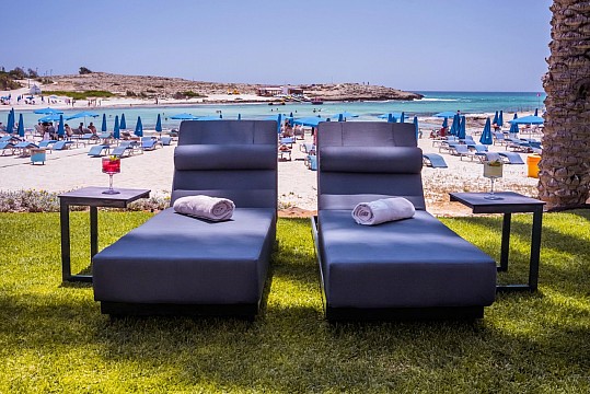 Pavlo Napa Beach (3)