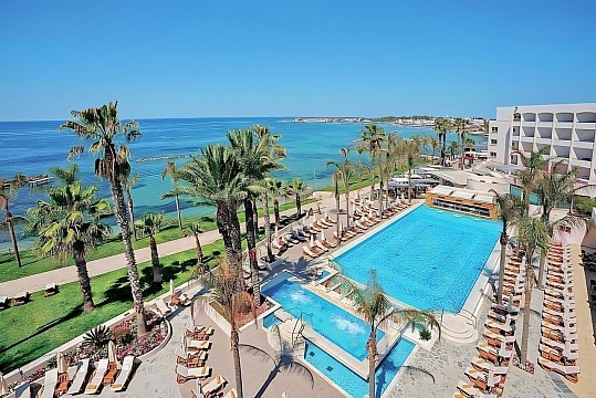 Alexander The Great Beach (4)