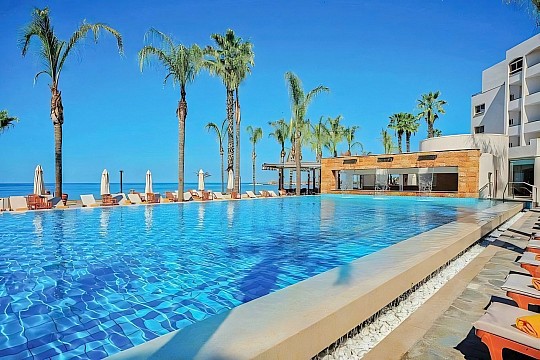 Alexander The Great Beach (2)