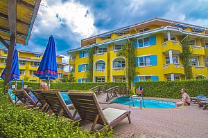 Blue Orange Beach Resort