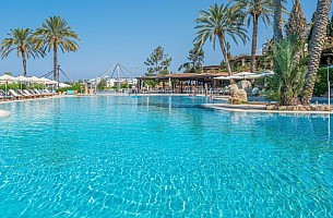 Coral Beach Hotel & Resort