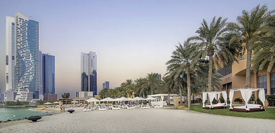Sheraton Abu Dhabi Hotel & Resort (2)