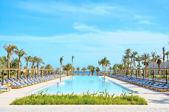 SERRY BEACH RESORT (2)