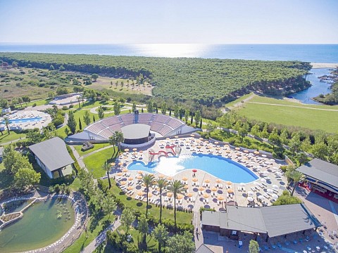 Torreserena Resort