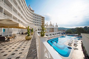 Sui Resort Hotel Oz Hotels