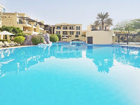 Novotel Bahrain Al Dana Resort (2)