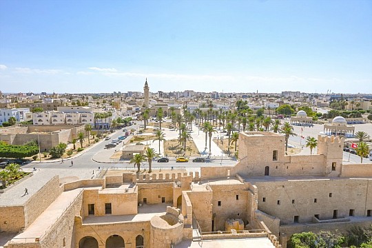 Kombinovaný pobyt v Tunisku 4*- pevnina, Sahara, Djerba (2)