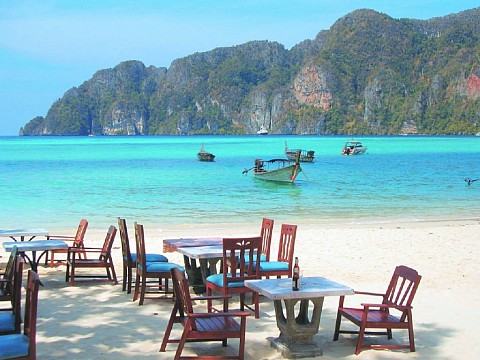 Phi Phi Cabana Resort **** - Phuket Ocean Resort *** - Railay Bay Resort **** (3)