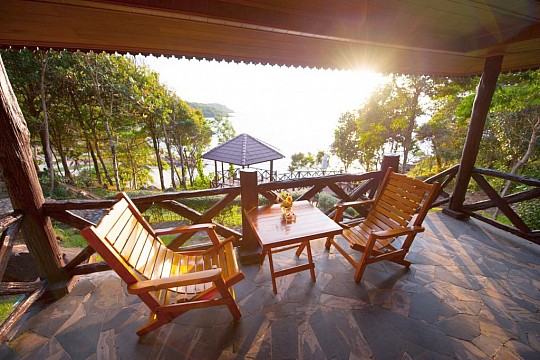 Ko Kood Beach Resort *** - Sunshine Garden *** - Bangkok Palace Hotel ***+ (2)