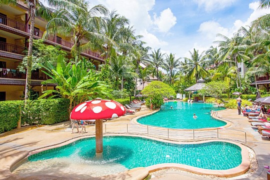 Kata Palm Resort & Spa **** - Bangkok Palace Hotel ***+ (3)
