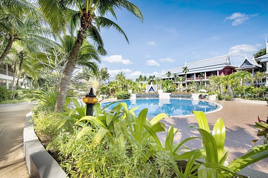 Cha-da Thai Village Resort **** - Bangkok Palace Hotel ***+ (5)