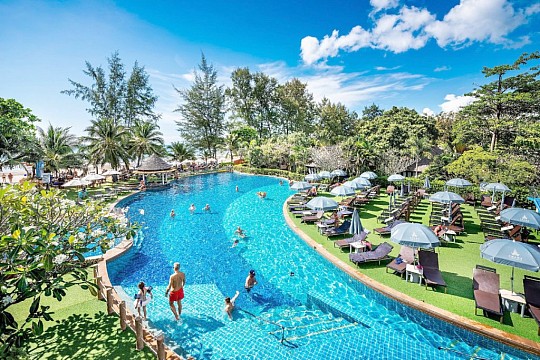 Cha-da Beach Resort & Spa **** - Bangkok Palace Hotel ***+ (3)