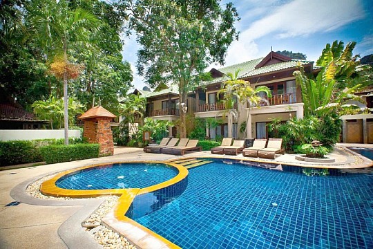 Railay Bay Resort **** - Phuket Ocean Resort *** - Bangkok Palace Hotel ***+ (4)