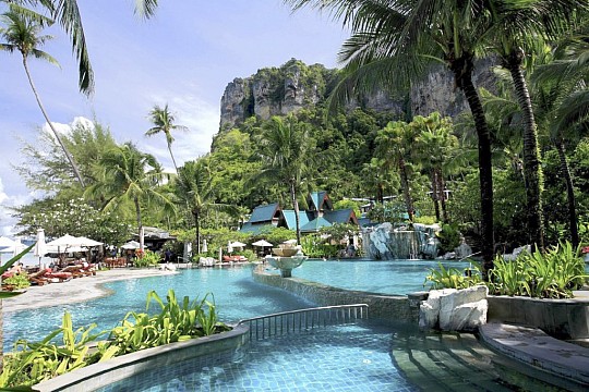 Centara Grand Beach Resort ***** - Katathani Resort ***** - Bangkok Palace Hotel ***+