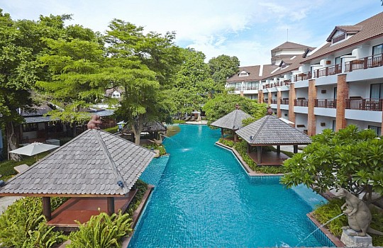 Woodlands Hotel **** - Bangkok Palace Hotel ***+