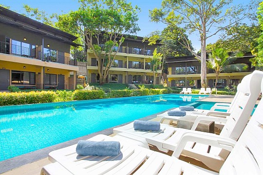 Samed Hideaway Resort *** - Royal Twins Pattaya *** - Bangkok Palace Hotel ***+ (2)
