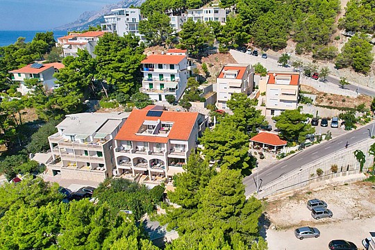 Petra vila se stravou (2)