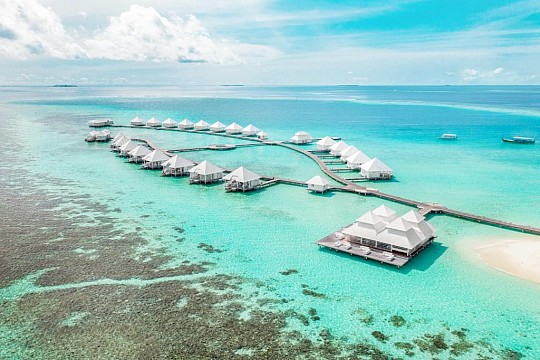 Diamonds Athuruga Maldives (2)