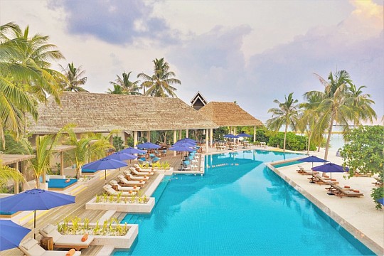 Emerald Faarufushi Resort and Spa (5)