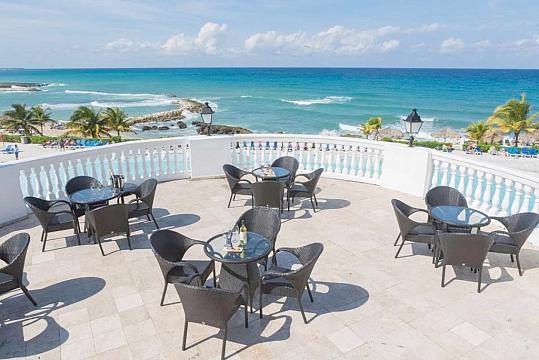 Hotel Grand Palladium Lady Hamilton Resort and Sp (3)