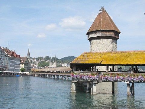 Panoramatickým Goldenpass Expresem k Ženevskému jezeru (2)