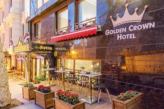 Golden Crown Hotel (2)