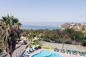 Pineta Petto Bianco Villaggio Hotel
