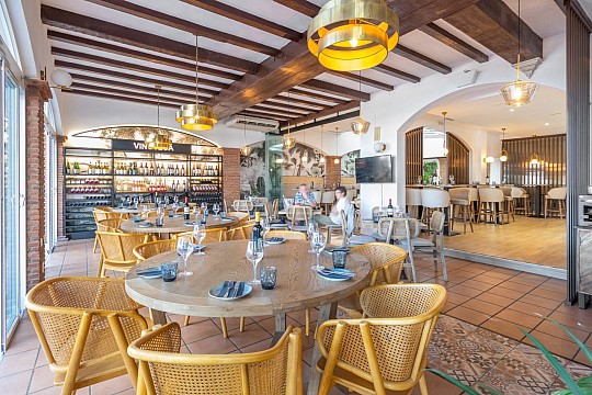 Hostal Marissal by Dorobe (5)