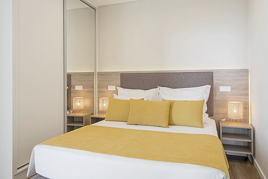 Hotel Monumental Plaza by Petit Hotels (5)