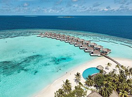 Nova Maldives Resort