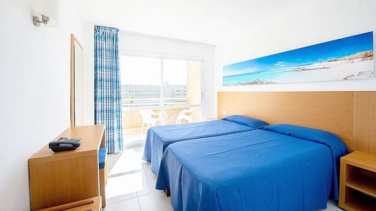 Aparthotel Club Cala Romani (5)