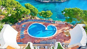 Cala Ferrera Hotel