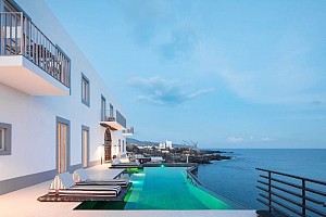 White Exclusive Suites & Villas